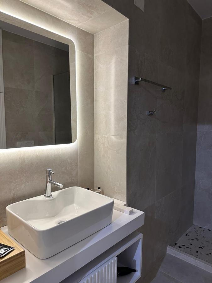4Seasonsgea , New Modern Apartment In 地拉那 外观 照片